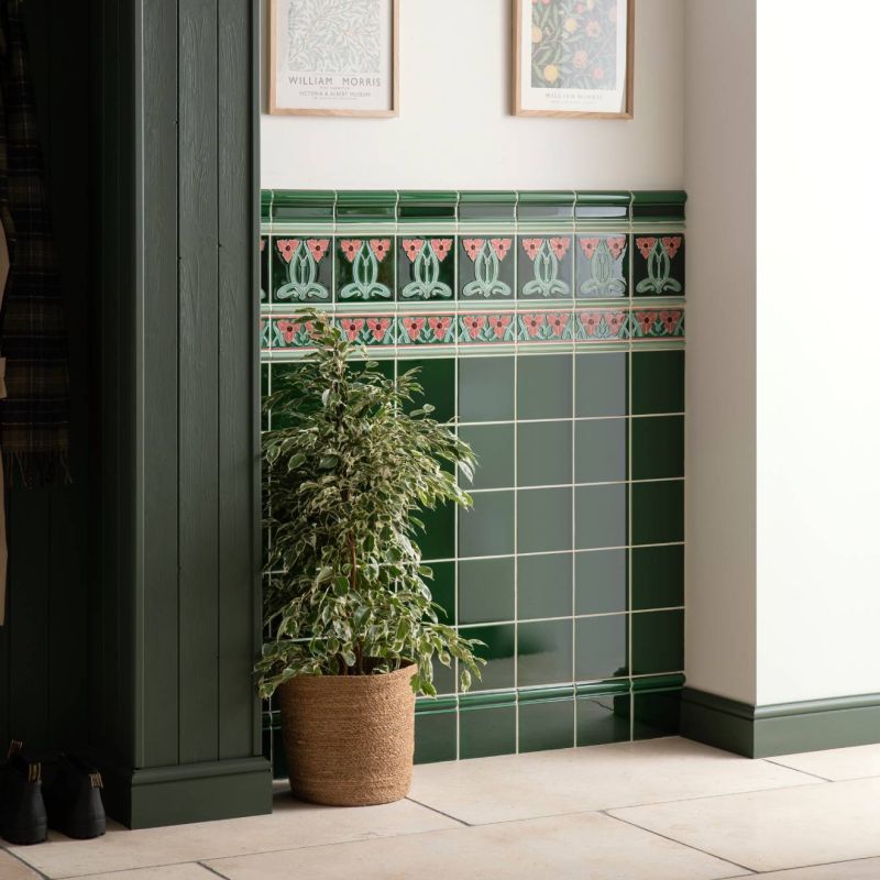 Dauphine on Victorian Green | Tubelined Tile | Original Style